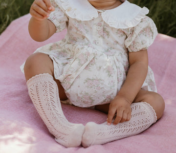 Dusty pink frill socks