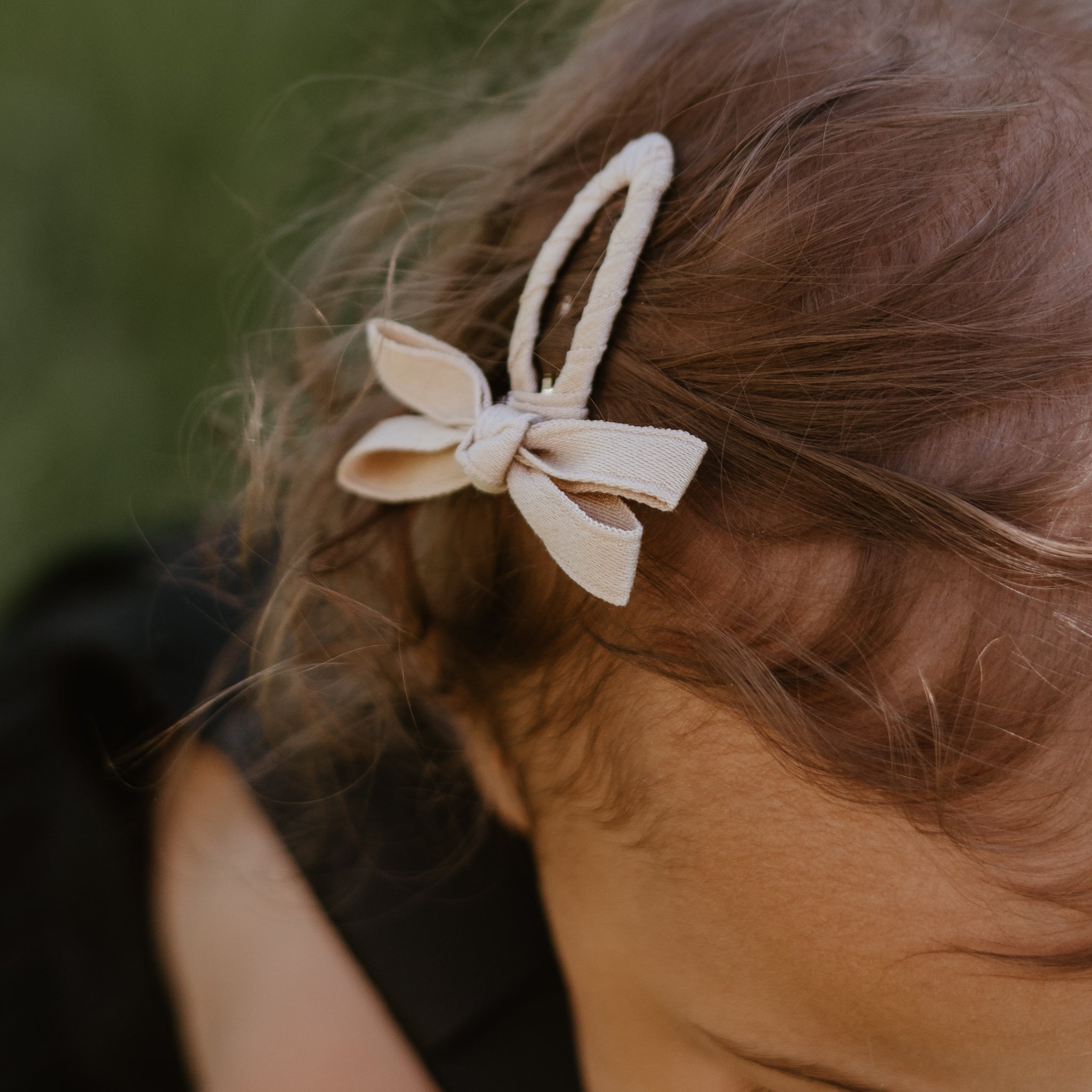 Neutral Bow Clip - 1 clip